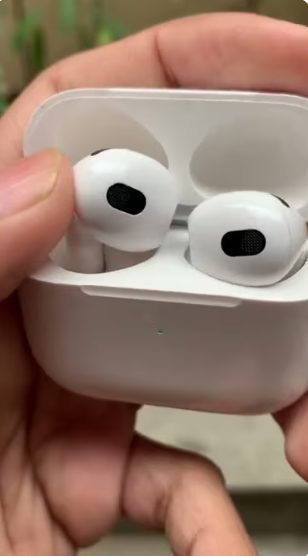 Apple AirPods 3rd Generation