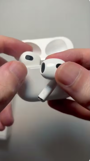 Apple AirPods 3rd Generation