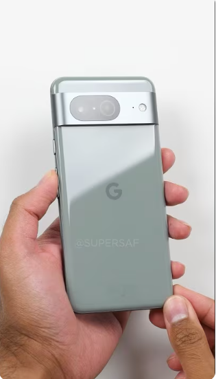 Google Pixel 8 Review
