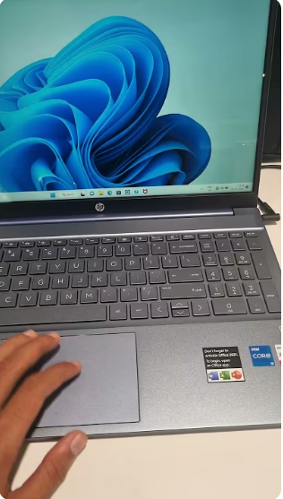 HP Pavilion Plus Laptop 14 EH1013tu