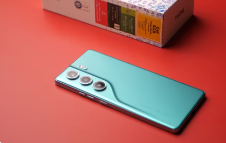 Tecno Camon 40