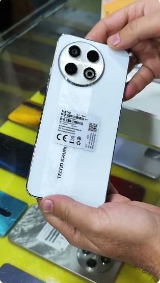 Tecno Spark 30 Pro....