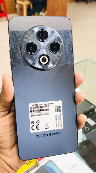 Tecno Spark 30..........