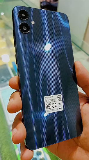Samsung Galaxy A06 vs A05
